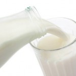 Produzione del latte di mucca: cosa ci sta dietro?